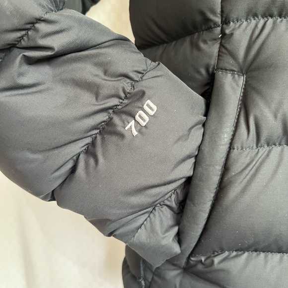 The North Face 700 goose down puffer jacket size medium - Picture 3 of 11